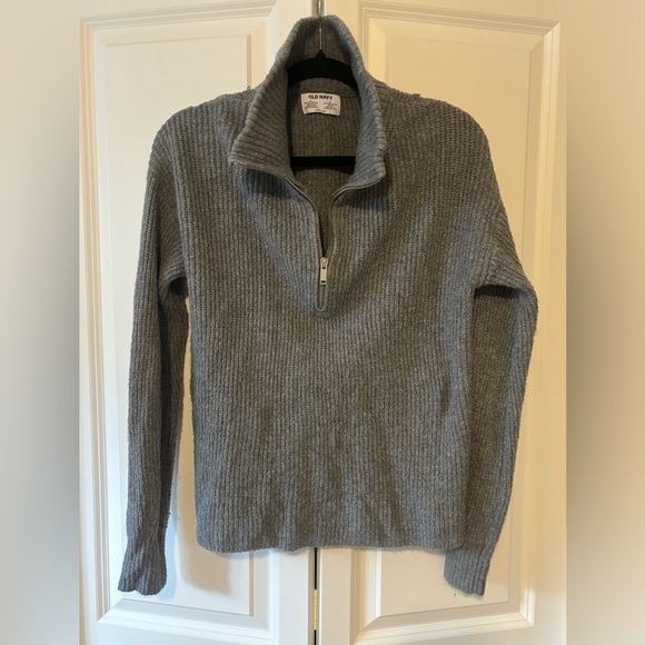 Half zip - Picture 1 of 2